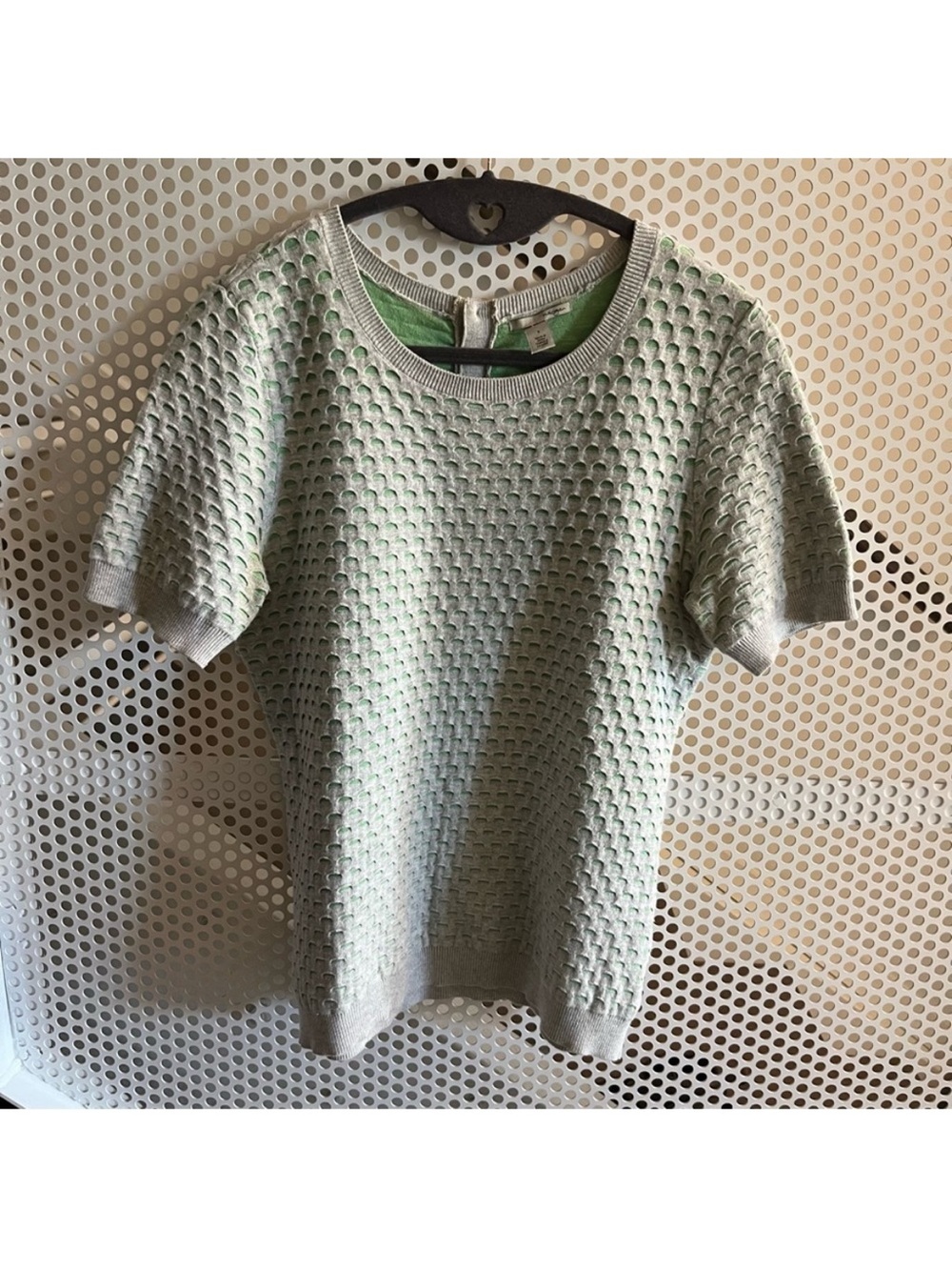 Halogen Size Small Textured Short Sleeve Top in Green and Gray GUC